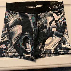 NWT Women’s Nike Pro Spandex